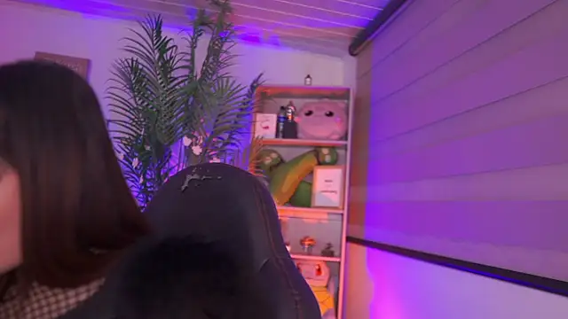 Chat +18 de dakotaa_01 ao vivo