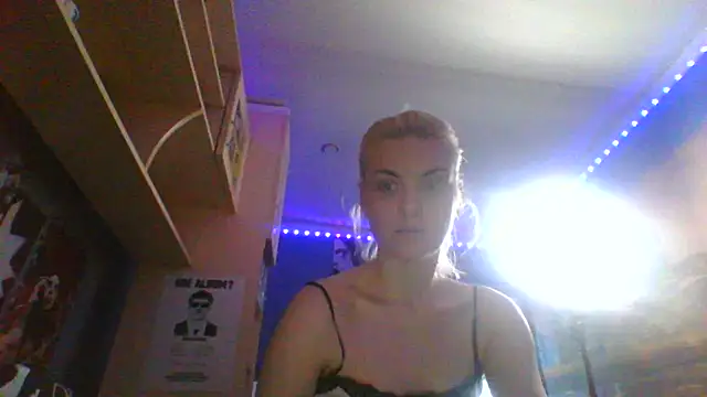 Veyriona Chat XXX live