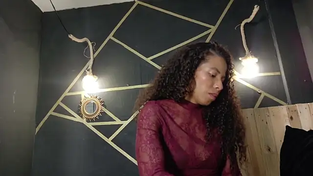 XXX chat uživo modela Amara_Vex