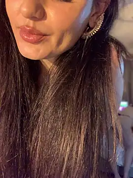 Ken_unforgettable Adlı Modelin Canlı XXX Sohbeti