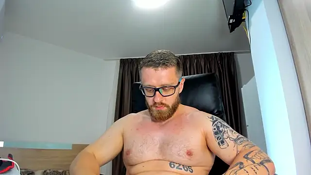 Živý XXX chat Findom_guy