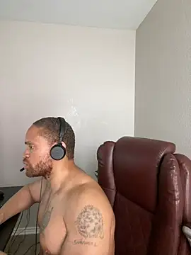 Fathero1time XXX чат на живо
