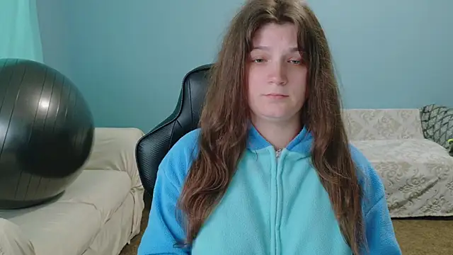XXX chat uživo modela TreeJeanne