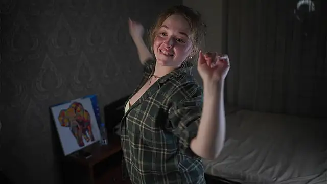 DaciaJuell's Live XXX Chat