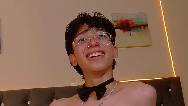 Twink_Sebas7 – Naživo XXX chat
