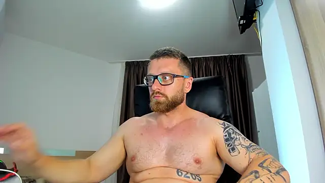 Findom_guy Adlı Modelin Canlı XXX Sohbeti
