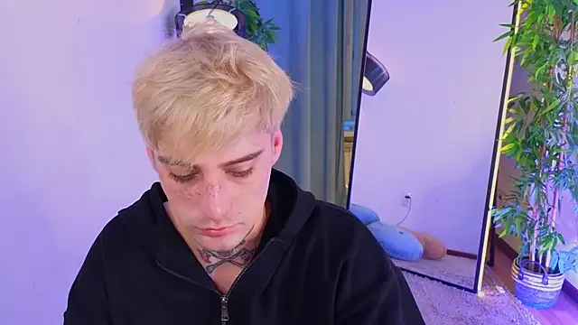 drillfi11's Live XXX Chat