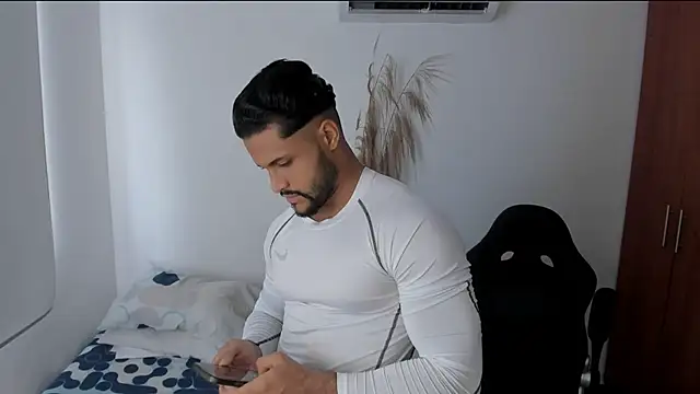Pier_Simons' Live XXX Chat