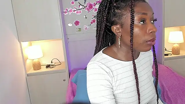 TaylorBloom Chat XXX in diretta