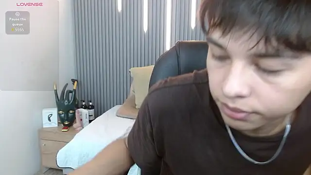StiwenTwink Chat XXX in diretta