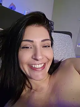 AryaSummersReal Chat XXX in diretta