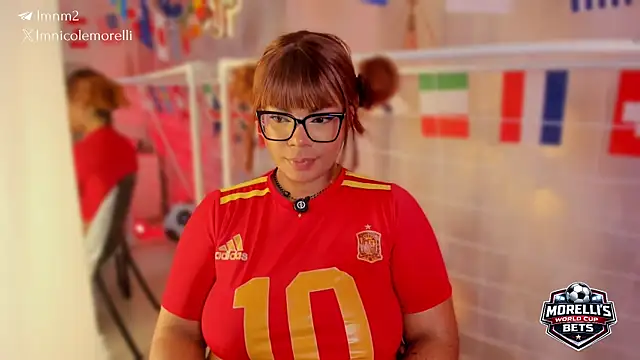 צ'אט XXX בשידור חי של Nicolemorelli2