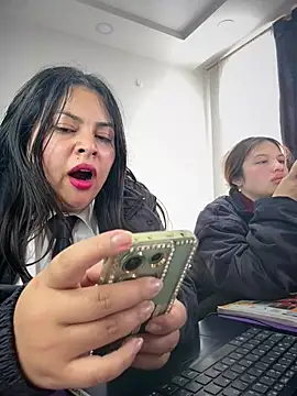 Chat +18 de velen_09 ao vivo