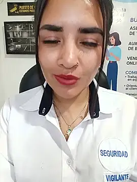 Czat XXX na żywo – MAYE__13