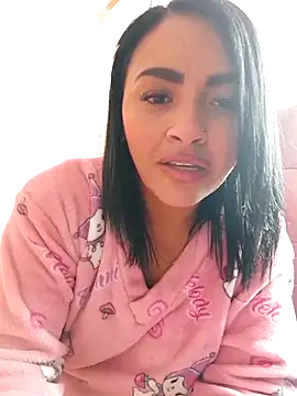EstrellaSmmith 现场XXX聊天