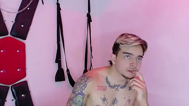 AliceandMax Live XXX-chat