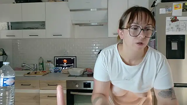 XXX chat uživo modela TokyoAna