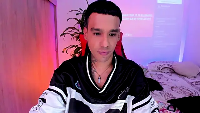 Damianwhite live XXX chat