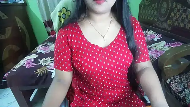 BengaliQueenStar Adlı Modelin Canlı XXX Sohbeti