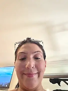 LittleMissEeve Chat XXX in diretta