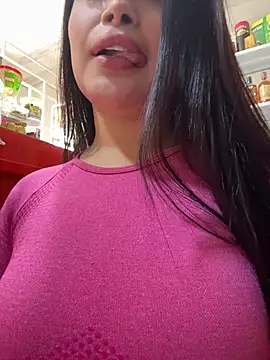 Chatroom XXX en direct de Sara_fun