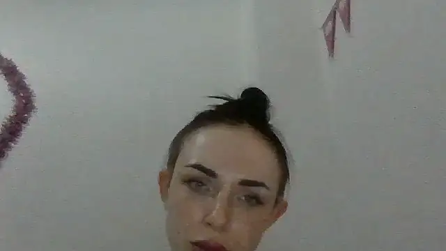 Chatroom XXX en direct de Trinsy_Love