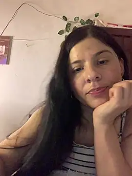 Estefani_32 Live XXX-Chat