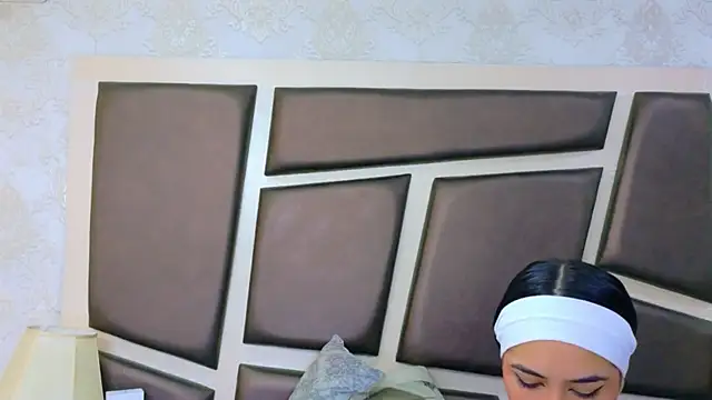 دردشة NicoleEsposito الجنسية المباشرة