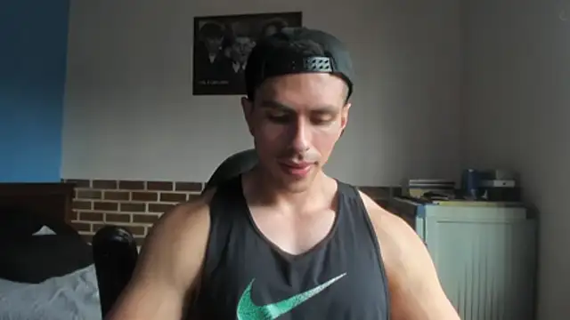 Онлайн чат XXX justinkarter