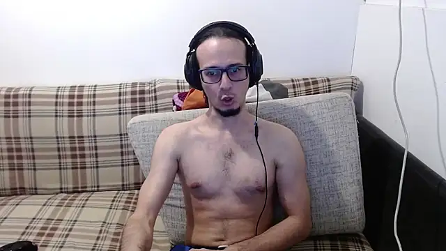 cholitohermoso's Live XXX Chat