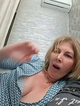 Chat XXX en directo de stellahere8