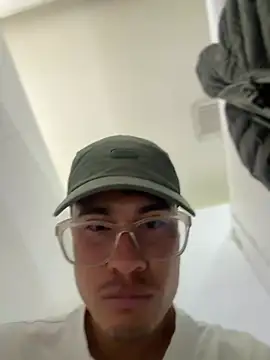 Онлайн чат XXX TavoHot_