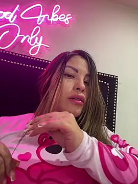 sexyyykloee's Live XXX Chat