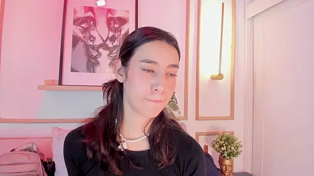 Nanami_'s Live XXX Chat