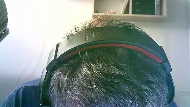 SirAbuser Chat XXX in diretta