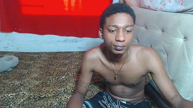 EvaxEmma's Live XXX Chat