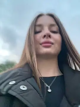 KrisMagnoly Live XXX-Chat