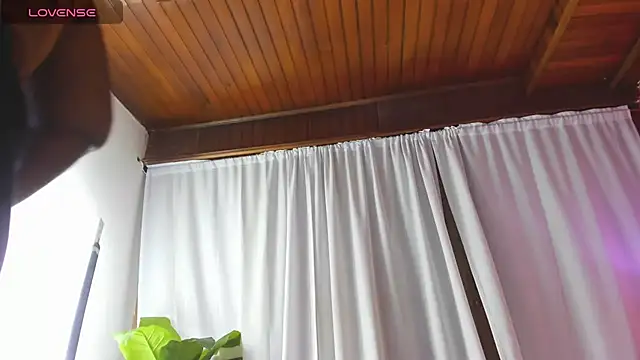 NikollSalas 现场XXX聊天