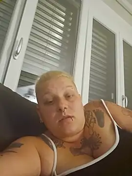 PEGGY_S' Live XXX Chat