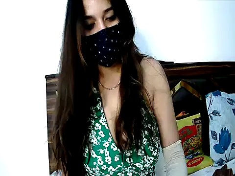 Gloie4u Chat XXX live