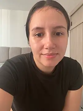 Jullya_x's Live XXX Chat