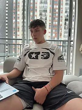 OLIVER_K Live XXX-chat