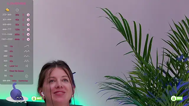 Minelliss Live XXX-Chat