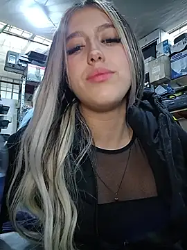 Chatroom XXX en direct de eva-2023