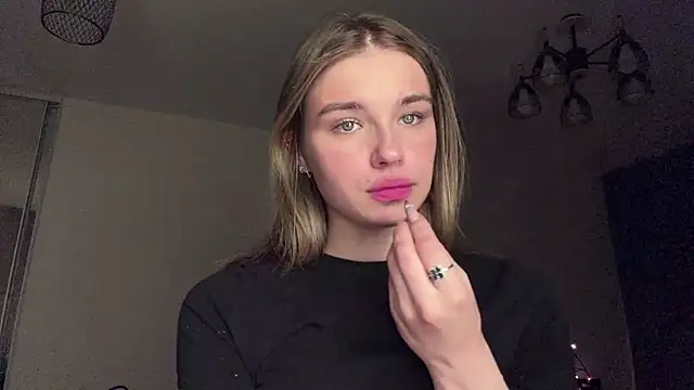 EarthaStinett's Live XXX Chat