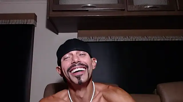 ThickD2C's Live XXX Chat