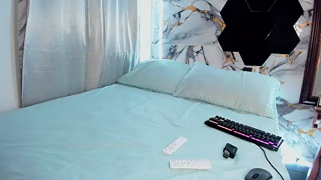 Goldendesirexx Chat XXX live
