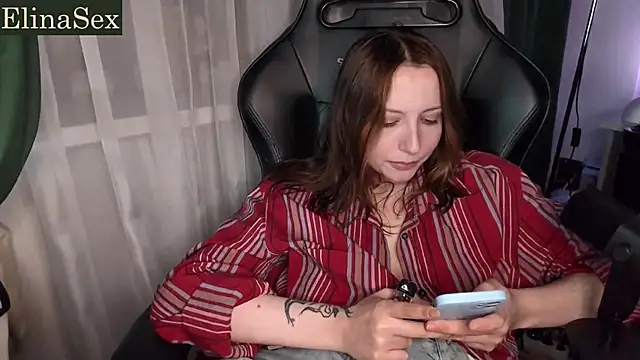 צ'אט XXX בשידור חי של ElinaSex