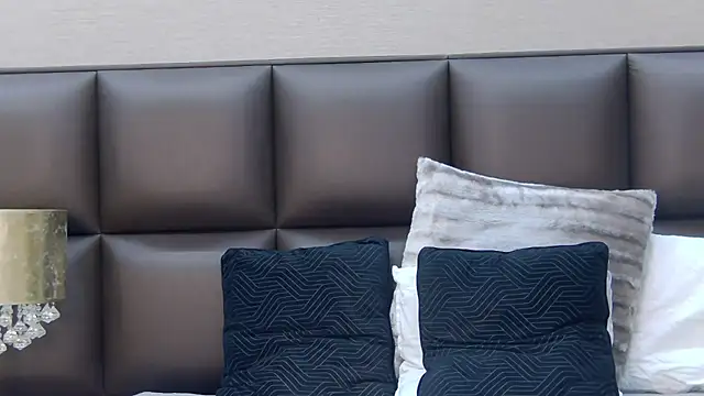 FoxyJoy লাইভ XXX চ্যাট