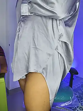 Chatroom XXX en direct de I_am_ur_amisha